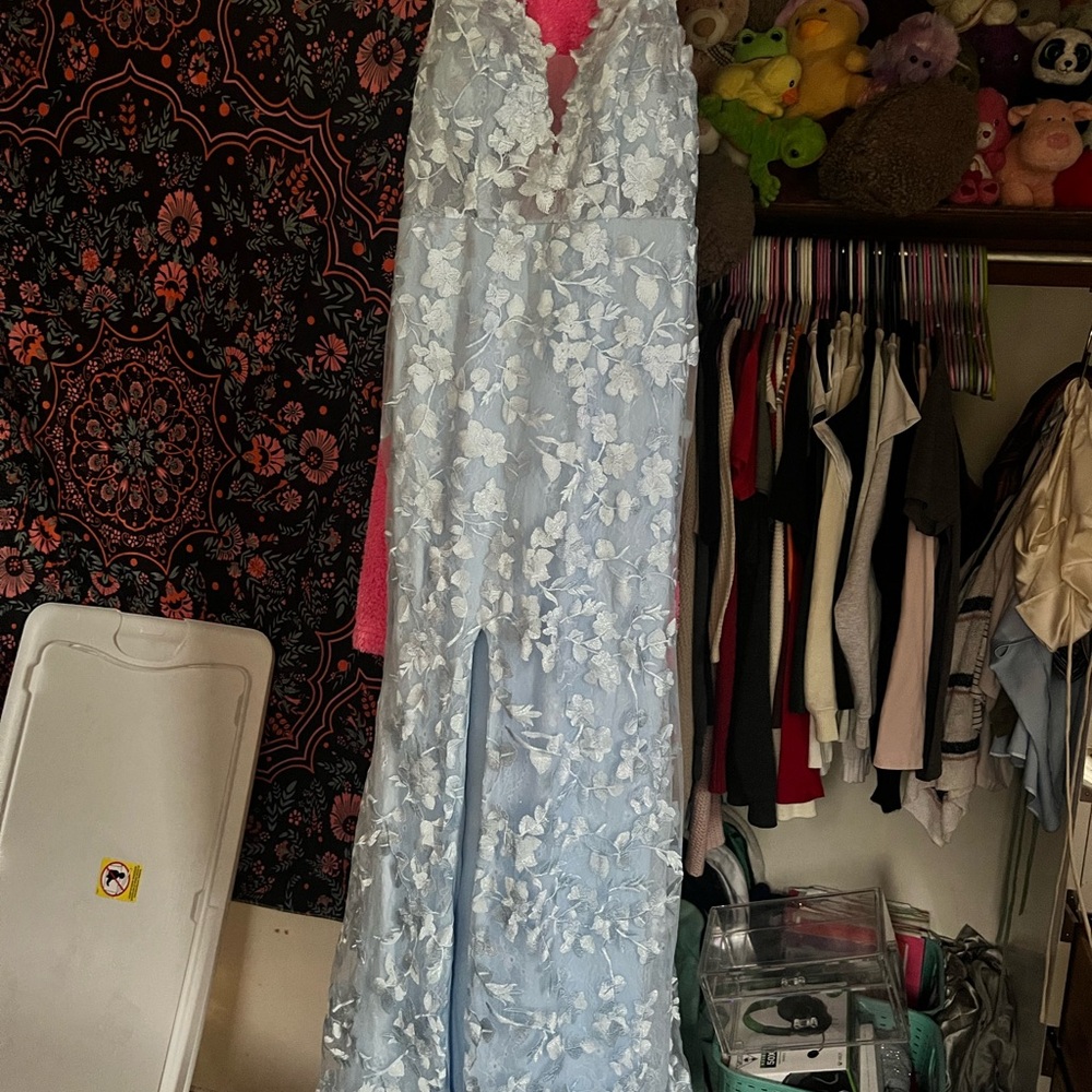 Elegant Blue Lace Prom Dress
